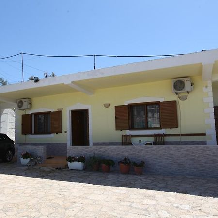 Vila Paza Sarandë Exteriör bild