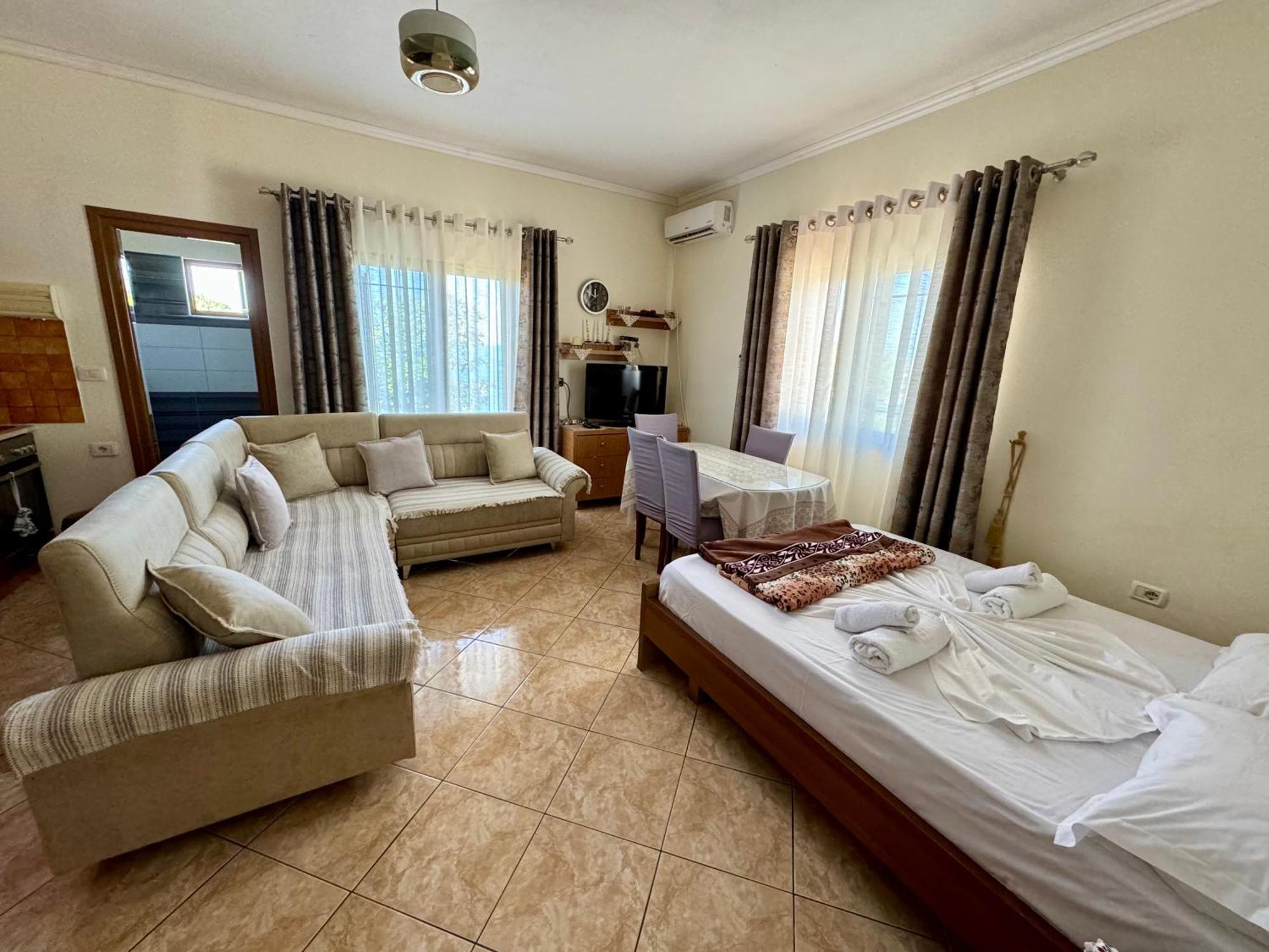 Vila Paza Sarandë Exteriör bild